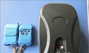 常州家豪電動卷簾門廠道閘伸縮門電機(jī)控制器安裝維修