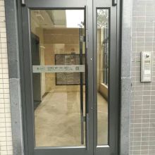  臨朐縣海磊門(mén)窗廠 主營(yíng) 伸縮門(mén) 樓宇門(mén) 非標(biāo)門(mén)